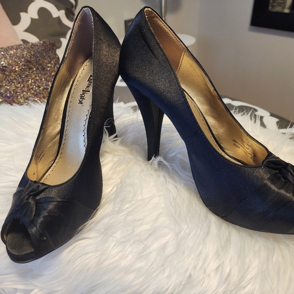 Good Condition Limelight Satin Heels